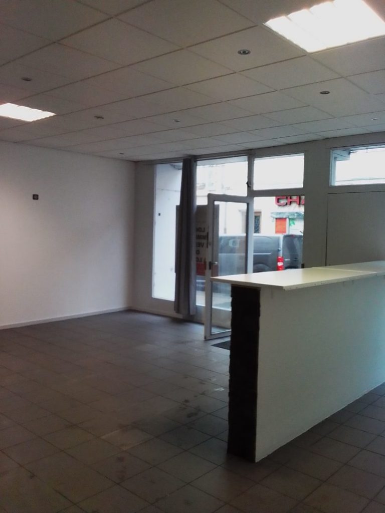 location commerce saint-vallier