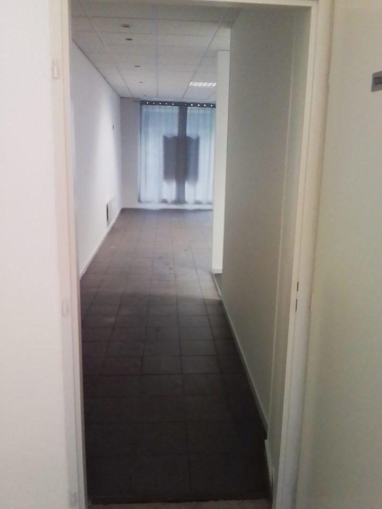location commerce saint-vallier