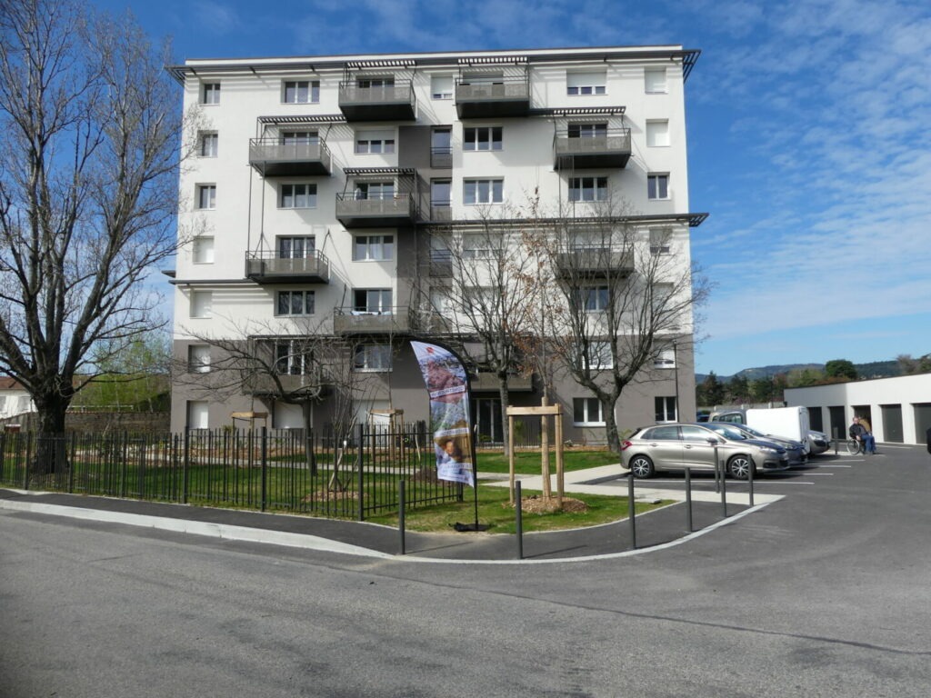 réhabilitation de la résidence Fernand Léger à Portes-lès-Valence avec ajout de balcon