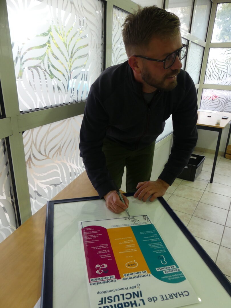 2025 10 09 Signature Charte APF Micolcouliers (11)